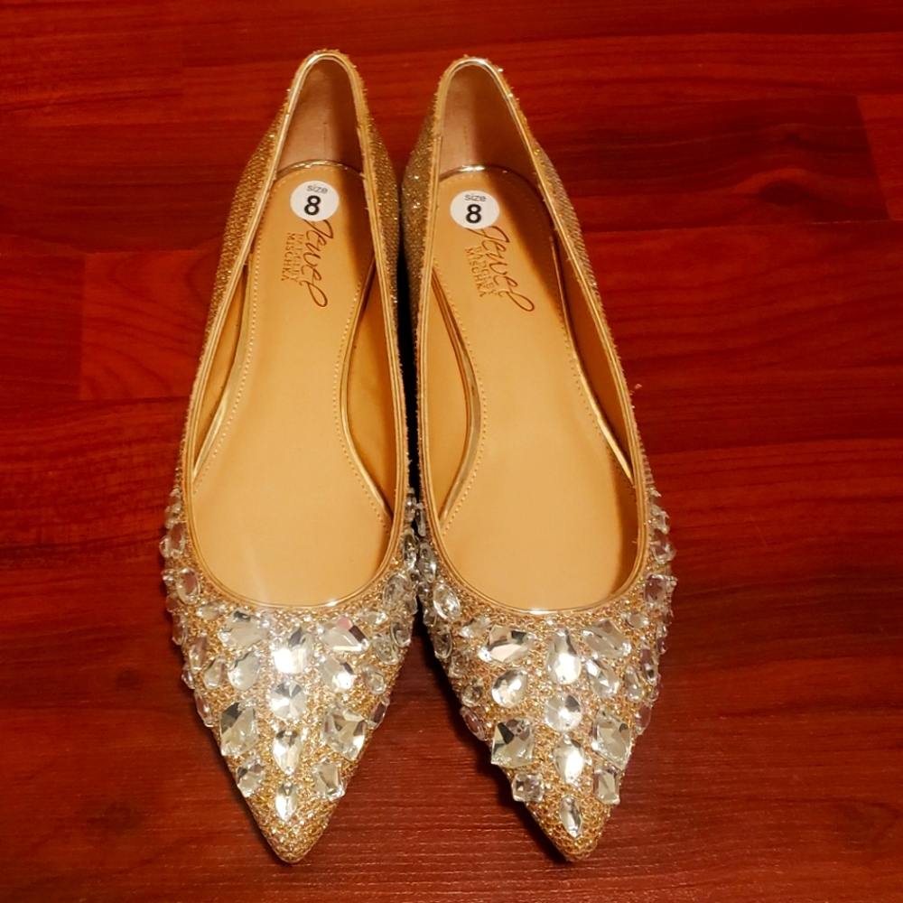 New Badgley Mischka Jeweled Pointed Toe Flats.  Champagne and Silver Comfortable